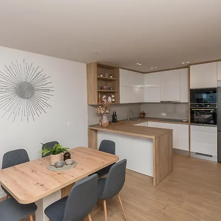 Luxury Lemon Sea & View Apartament