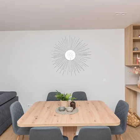 Luxury Lemon Sea & View Apartament *